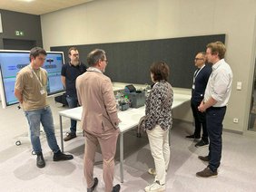 Technikerschule Neumarkt gibt beim KI-Expertengespräch spannende Einblicke in KI-Anwendungen – Bild