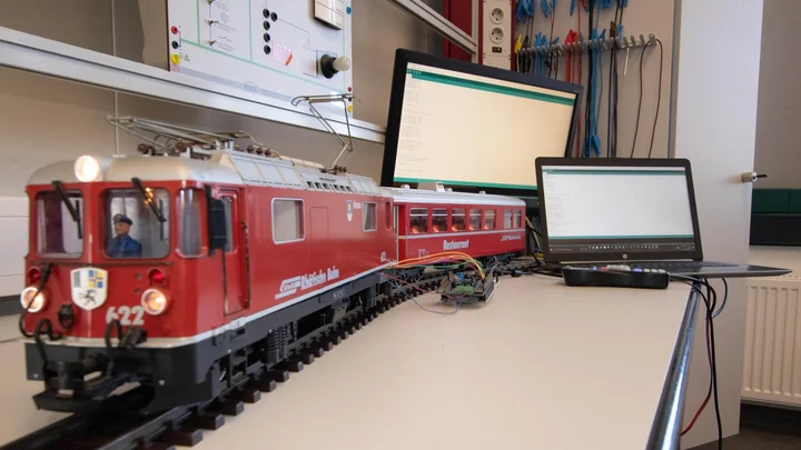 Modelleisenbahn mit Mikrocontroller