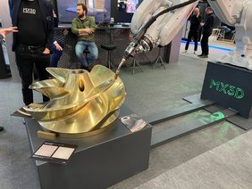 Maschinenbauer und Elektrotechniker auf der Leitmesse für additive Fertigung in Frankfurt – Bild