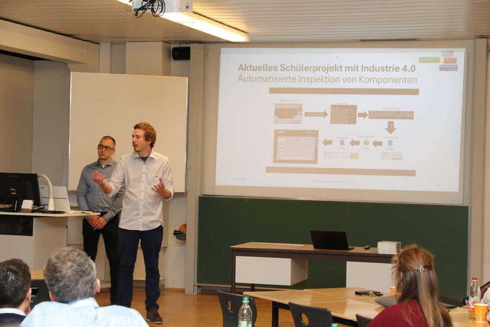 Präsentation der Lehrkräfte zur Fachrichtung KI