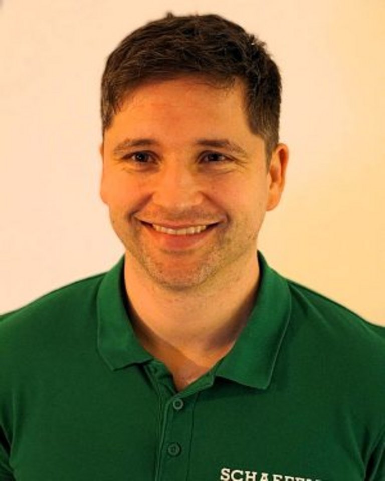 Leonard Basel, Lehrkraft für Programmierung und Datenbanken