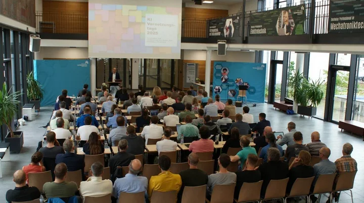 Die Technikerschule bei den KI-Vernetzungstagen in Nördlingen – Bild